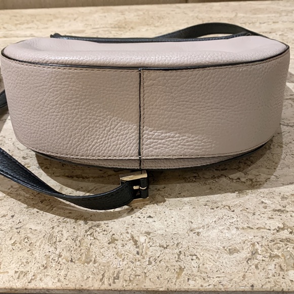 EUC Kate Spade cross body and matching wallet set - Picture 3 of 5